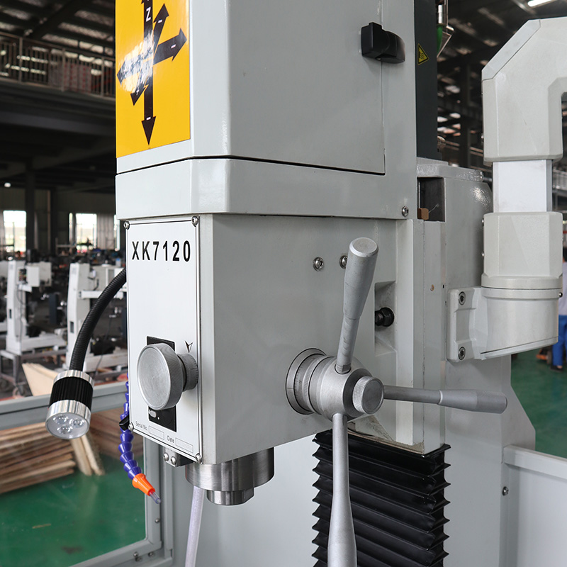 XK7120 New CNC Milling Machine For School Education