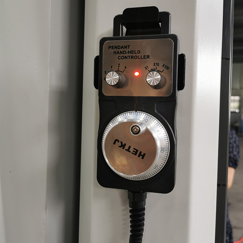 XH7122 China 3 Axis CNC Milling Machine for Hobby And Training