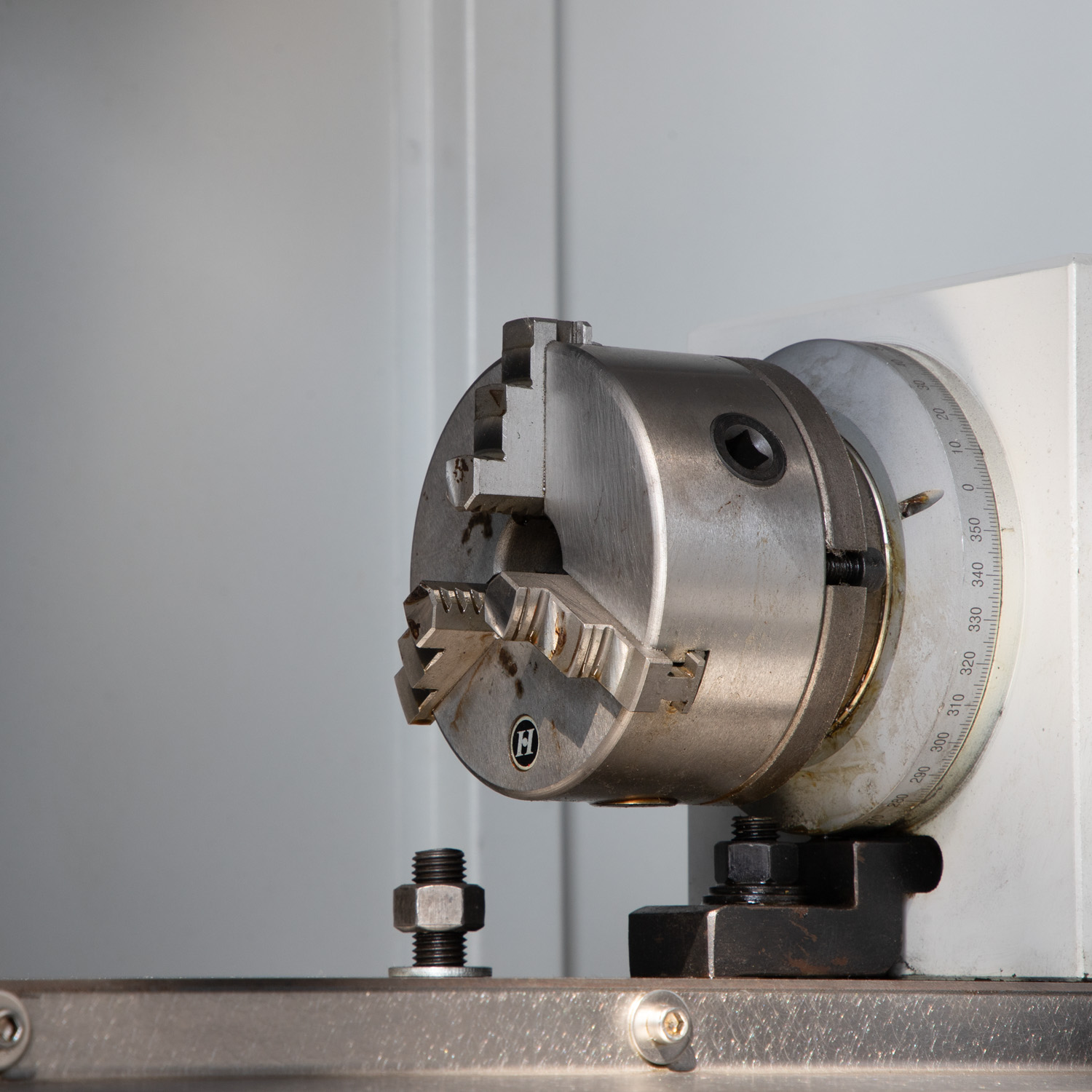 XH7126 Industrial Grade 3 Axis Cnc Milling Machine with Servo Drive