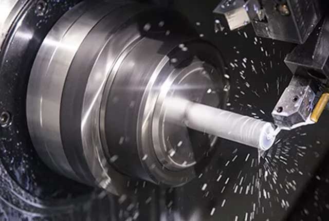 The Difference Between Vertical Lathe, Manual Lathe and CNC Lathe
